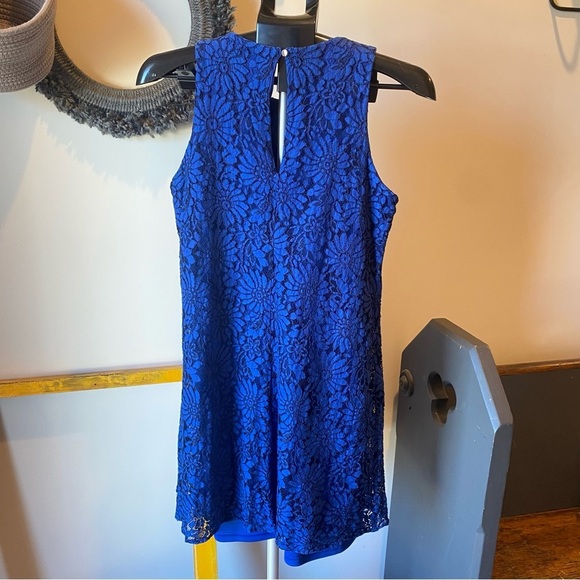 Tommy Hilfiger Elegant Blue Floral Lace Dress - Picture 5 of 5